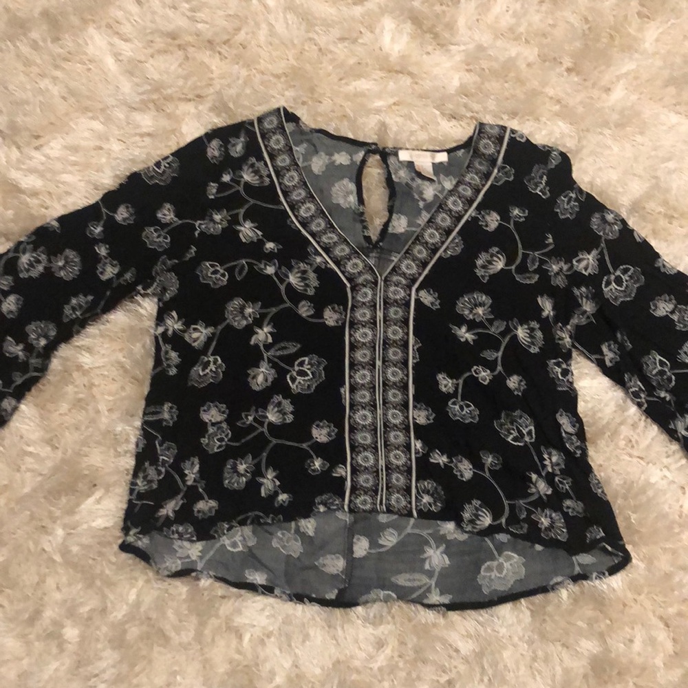 Black and white floral Forever 21 top